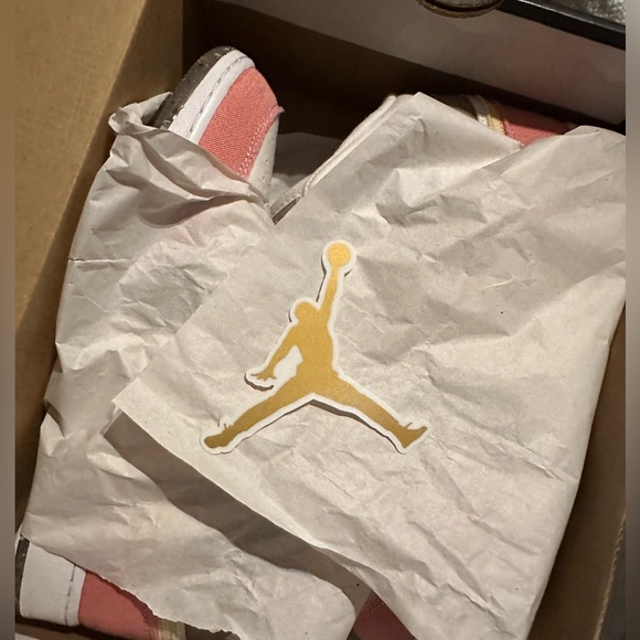 Nike Air Jordan 1 Mid Special Edition GS 'Pastel Grind' - Picture 12 of 14